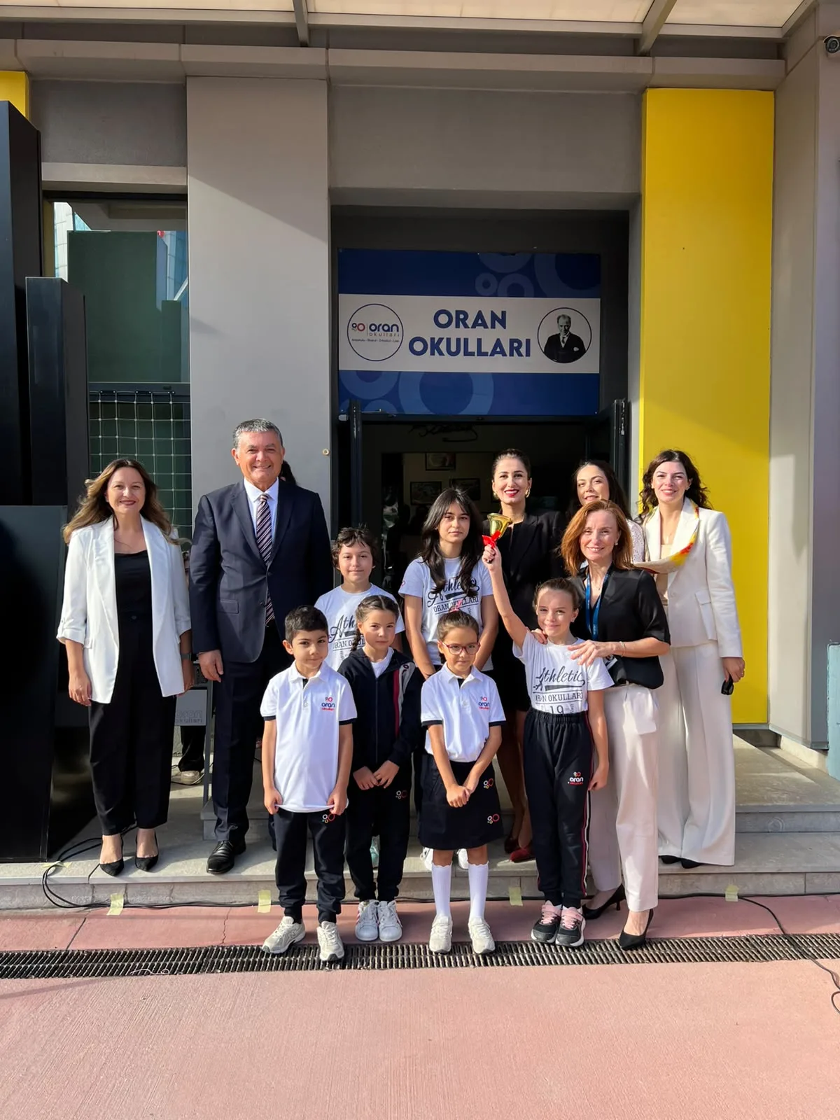 2026-2027 Eğitim Öğretim Yılına; ilk ders zilinin heyecanı, yeniden buluşmanın mutluluğu ve yeni hedeflerin enerjisiyle başladık! ?