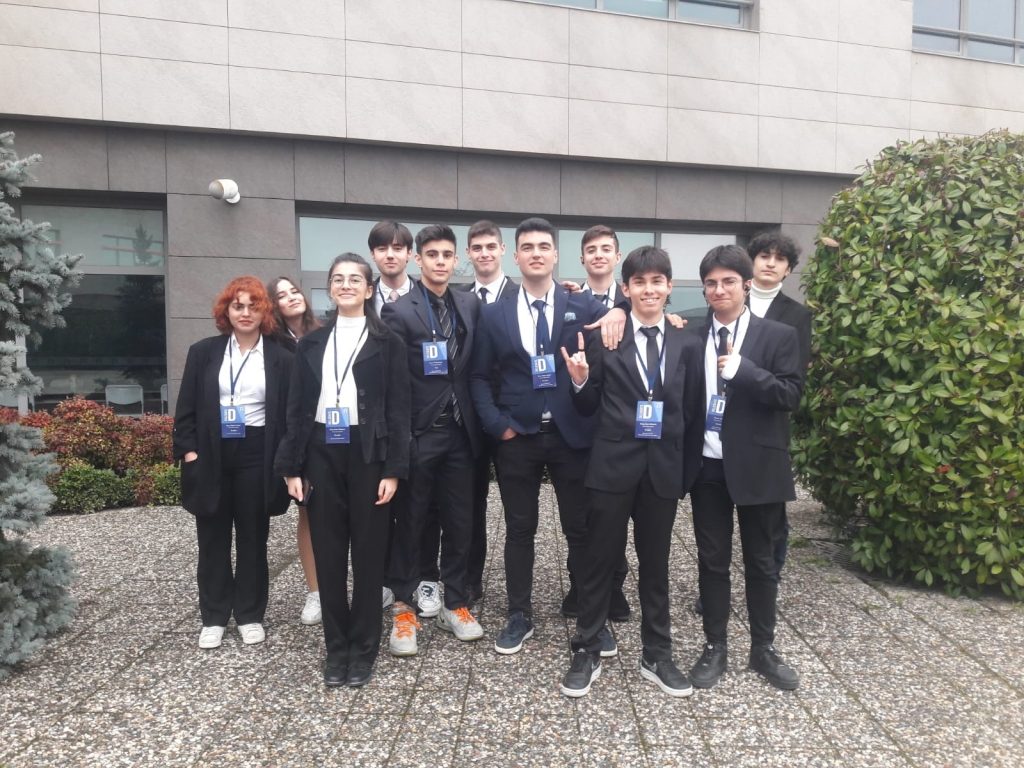 Okulumuzun Mun Club öğrencileri Model Birleşmiş Milletler Konferansı’ndaydı. görseli 5