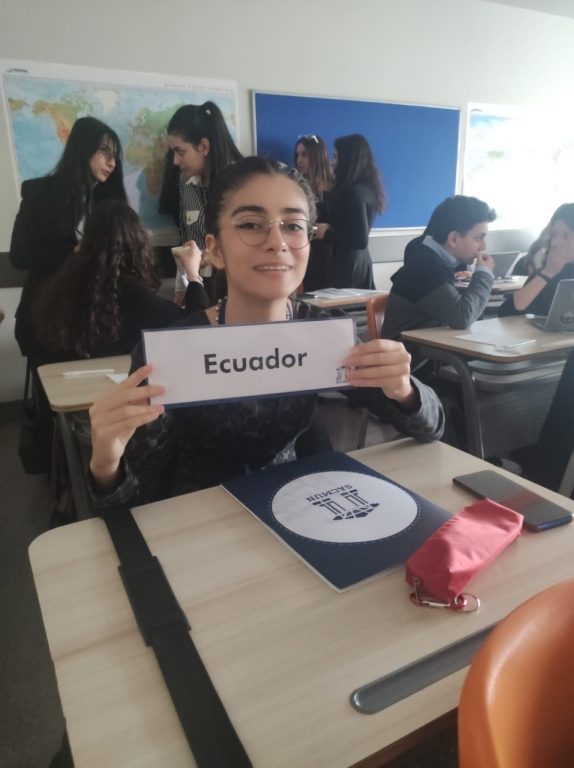 Okulumuzun Mun Club öğrencileri Model Birleşmiş Milletler Konferansı’ndaydı. görseli 3