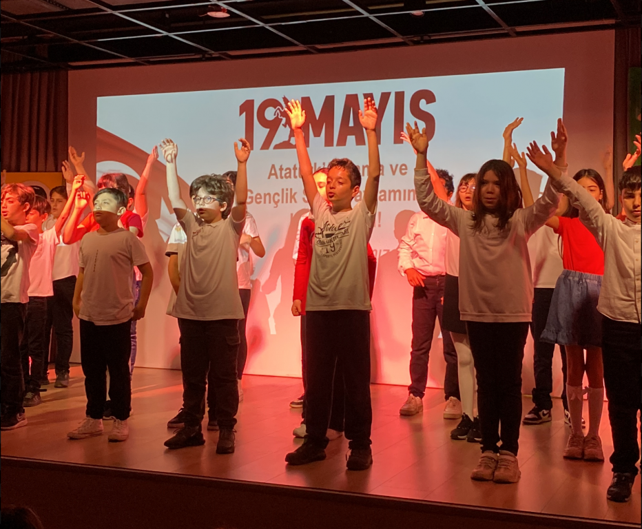 19 Mayıs Atatürk'ü Anma Gençlik ve Spor Bayramımızın 104. Yılını coşku ve gururla kutladık.