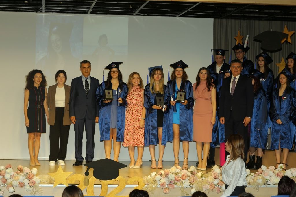 Lise Mezuniyet Törenimizi coşku ve gururla gerçekleştirdik! görseli 7