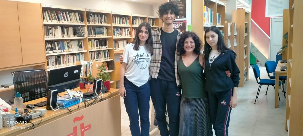 Dil sınıfı öğrencilerimizin Instituto Cervantes Gezisi görseli 2
