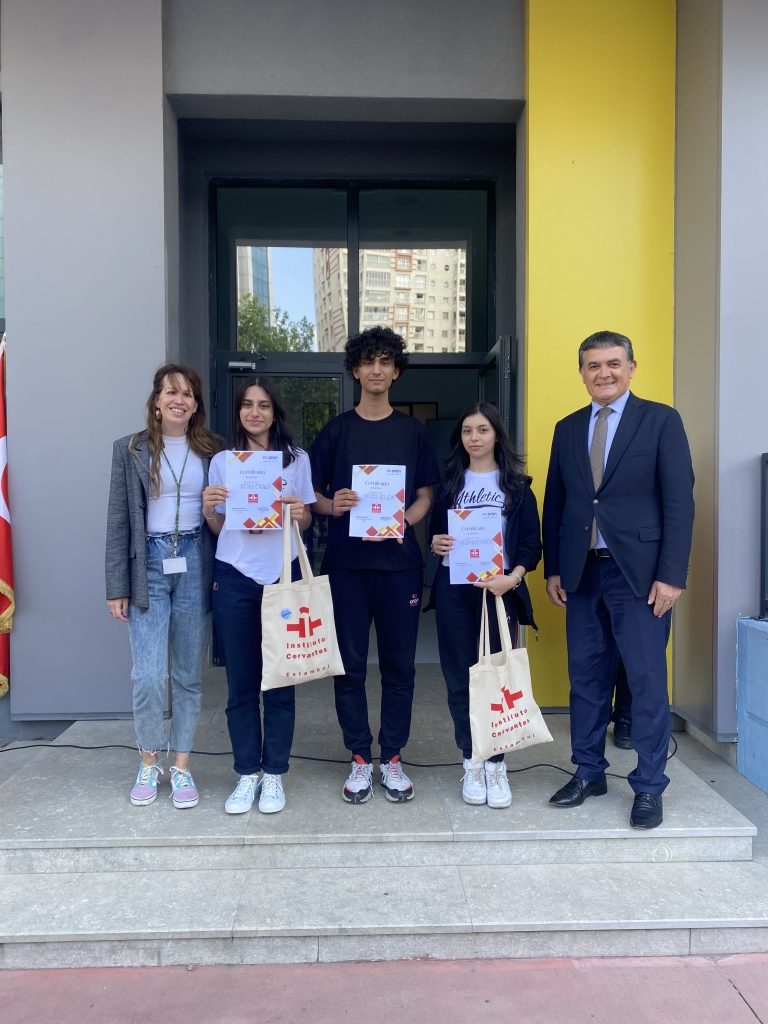 Dil sınıfı öğrencilerimizin Instituto Cervantes Gezisi görseli 1
