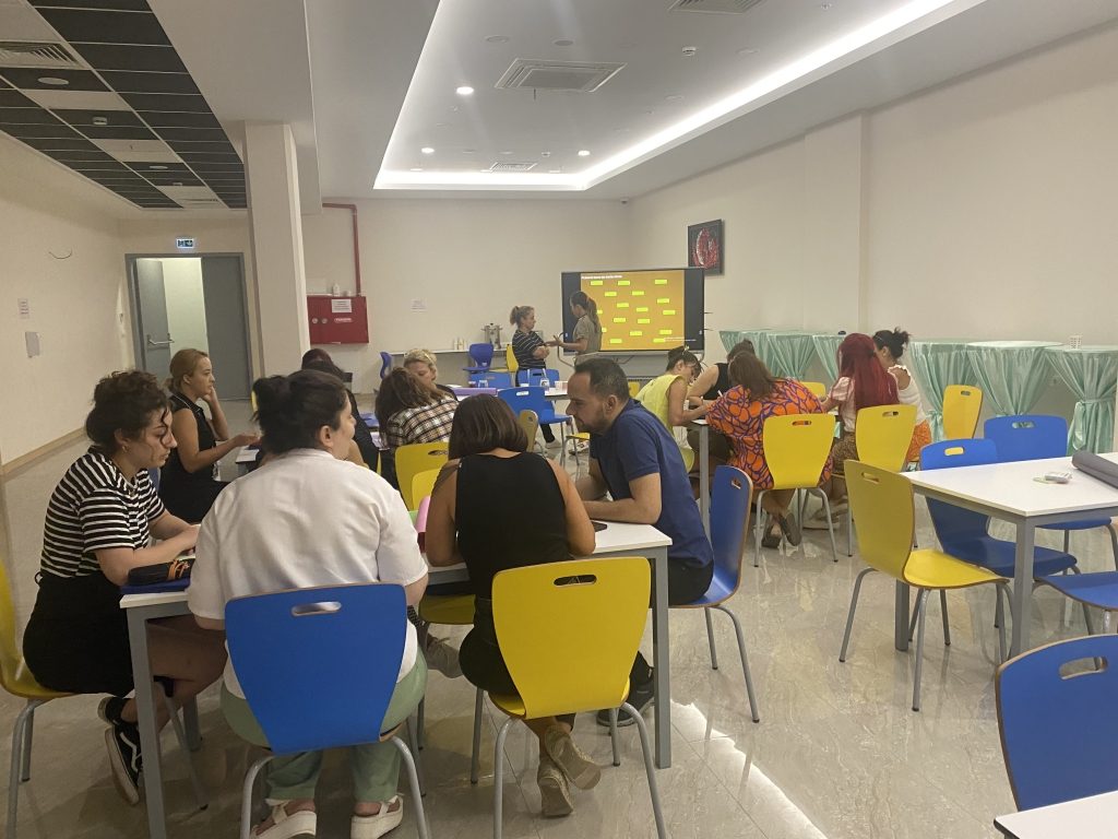 Hizmet İçi Eğitim Programımız kapsamında  ''Tubitak Proje Hazırlama Eğitimi'' gerçekleştirdik