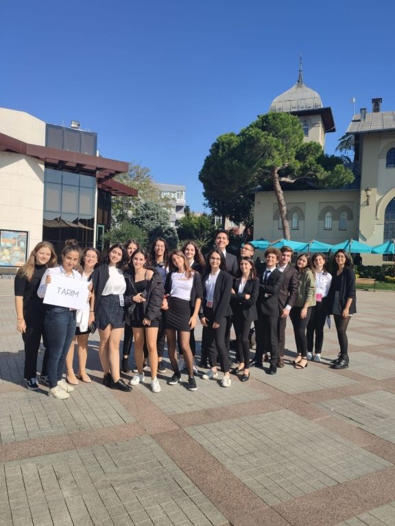 LİSE ÖĞRENCİLERİMİZ AVRUPA GENÇLİK PARLAMENTOSU'NA KATILDI görseli 6