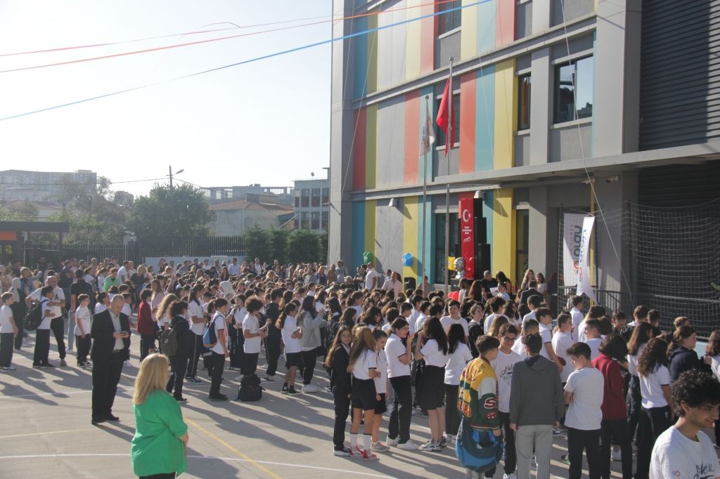 Oran'da ilk ders zili çaldı! görseli 1