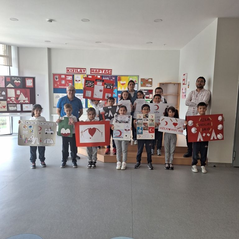 29 Ekim – 4 Kasım Kızılay Haftası öğrencilerimiz tarafından çeşitli etkinliklerle kutlandı. 