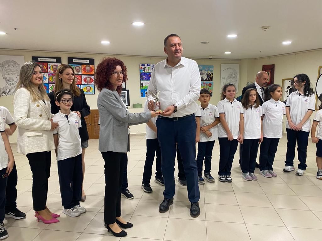 Kartal Belediyesinde gerçekleştirdiğimiz ''Sonsuz Özlem'' 10 Kasım Atatürk'ü Anma konulu sergimizi açtık. görseli 6