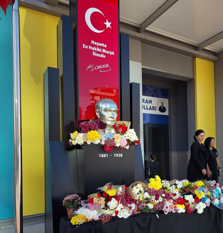 Ulu Önderimiz Gazi Mustafa Kemal Atatürk'ü aramızdan ayrılışının 85. yılında saygı, minnet ve sonsuz özlemle andık. görseli 6