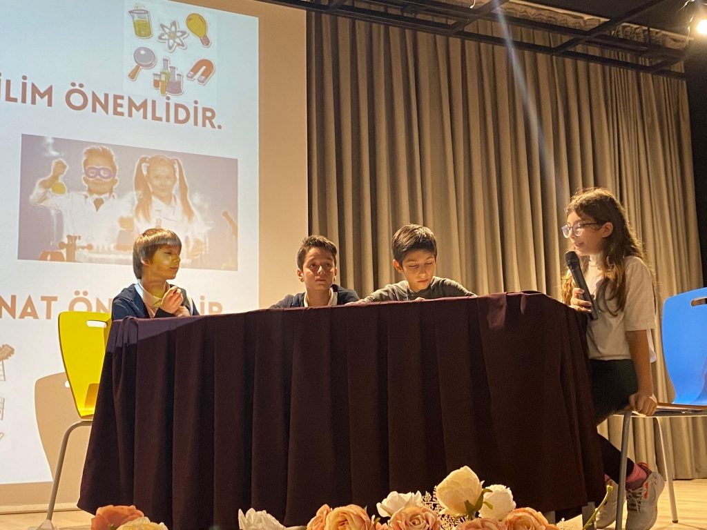 Ortaokul ve lise kademesi öğrencilerimiz için münazara yarışması düzenledik. görseli 2