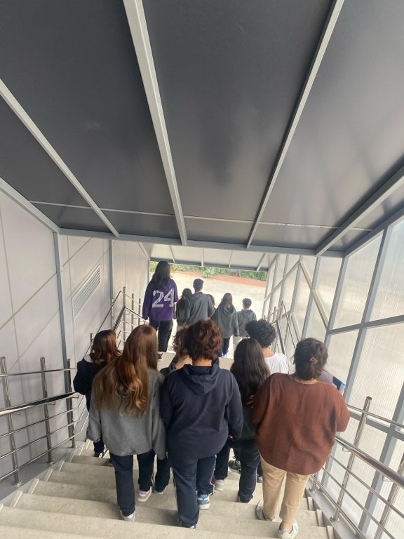 Okulumuzda olası depremlere hazırlık için düzenli ve habersiz deprem tatbikatlarımıza devam ediyoruz. görseli 2