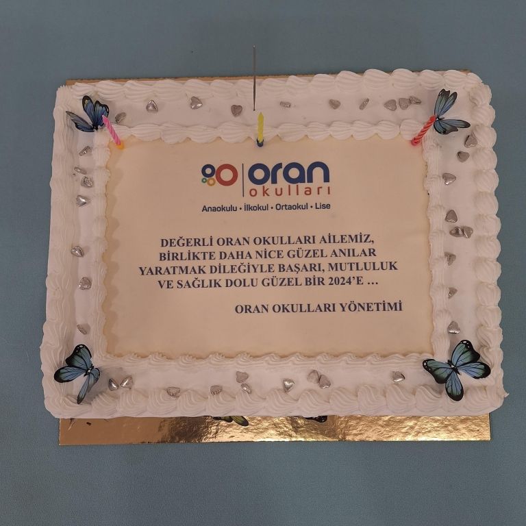 Oran Ailesi olarak, 2023 yılı eğitim öğretim yılının son gününü; 2024 yılından başarı, sağlık ve mutluluk dileyerek tamamladık. görseli 3