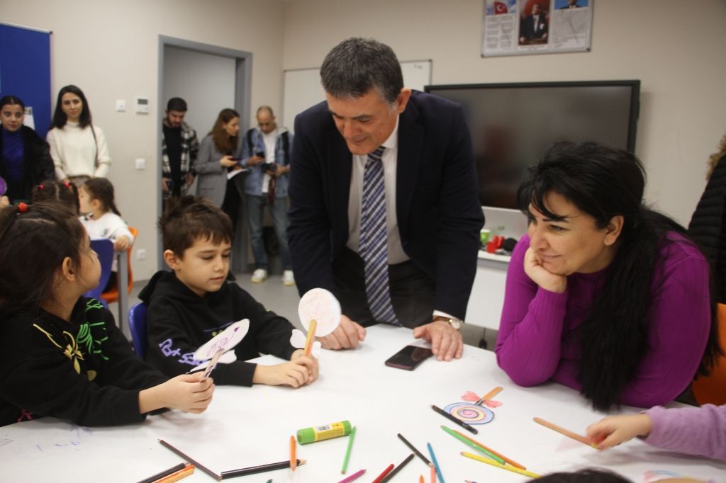 Kartal Belediyesi işbirliğiyle, Kartal Belediye Kreşlerinin öğrencilerine tiyatro ve atölye etkinlikleri gerçekleştirdik.  görseli 11