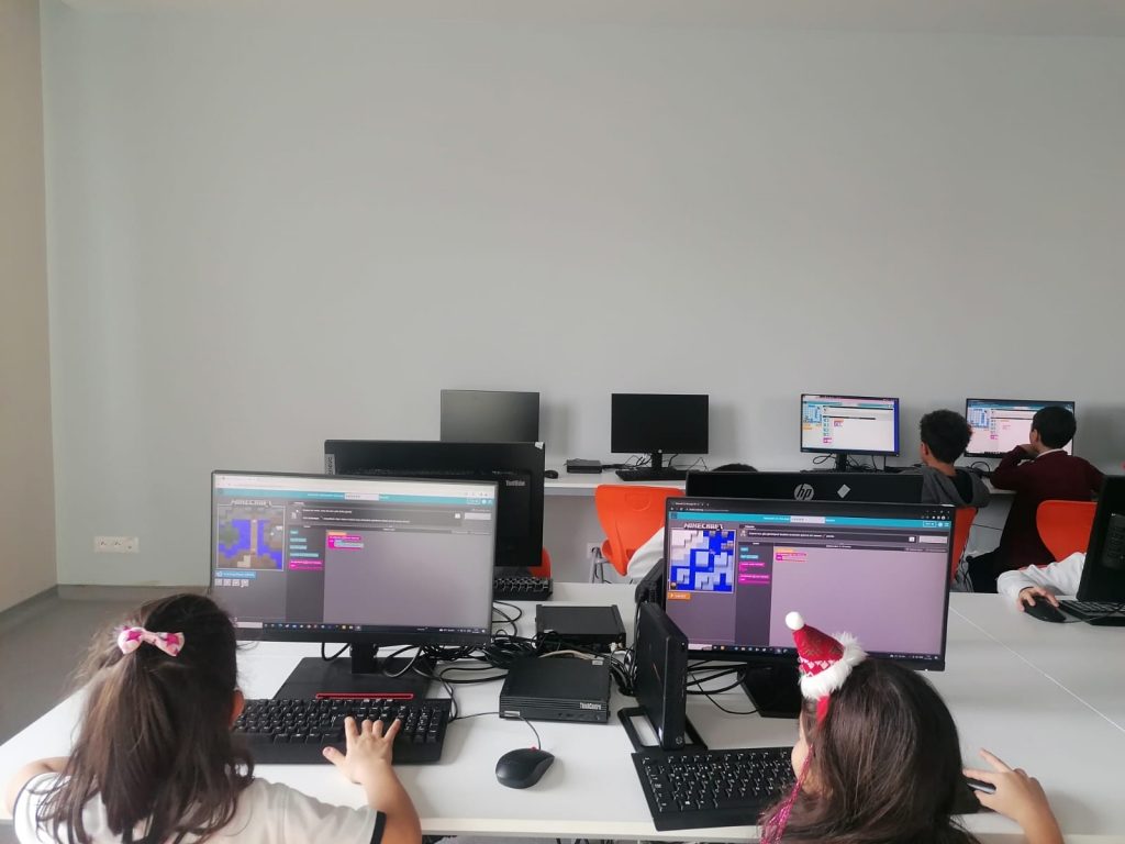 The Hour of Code eğitimine katıldık görseli 5