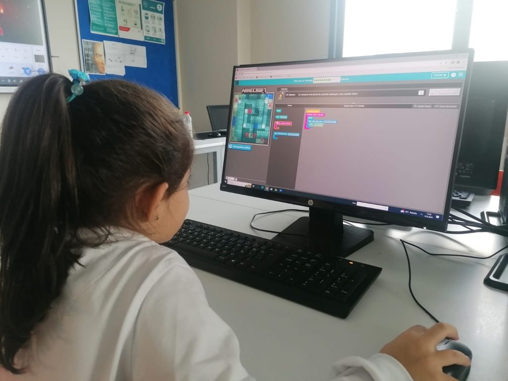 The Hour of Code eğitimine katıldık görseli 2