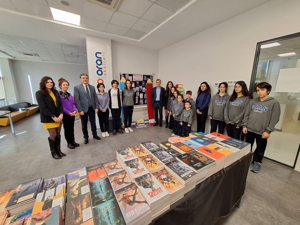 3. Geleneksel " Bir Kitap, Bir Dünya " fuarımızın açılışını Sayın Kurucumuz, Kurucu Temsilcilerimiz, Genel Müdürümüz ve Okul Müdürlerimizin katılımıyla gerçekleştirdik.