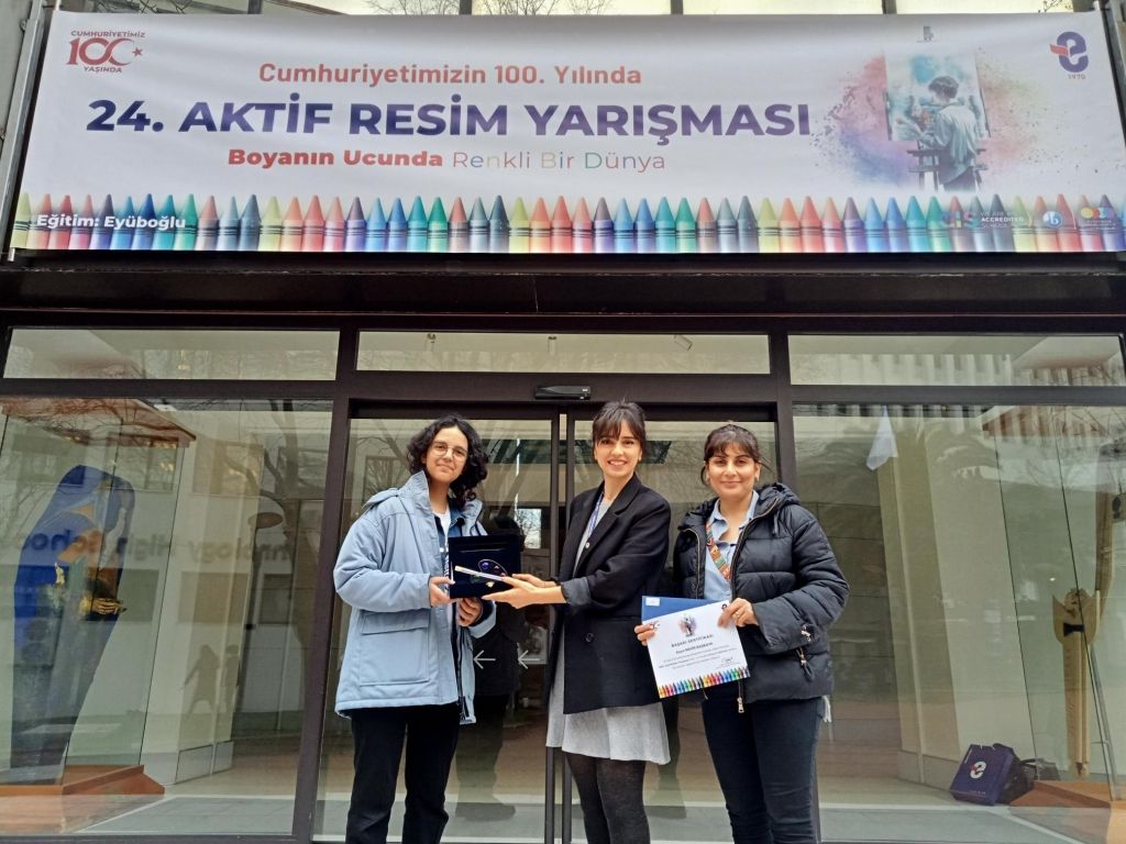 8. Sınıf Öğrencimizin İstanbul Geneli Resim Yarışmasında 1.'lik Başarısı görseli 1