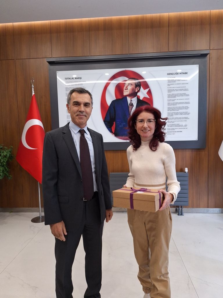 Emek, özveri ve üretkenliğiyle kurumumuza değer katan tüm kadın çalışanlarımızın 8 Mart Dünya Kadınlar Gününü kutluyoruz. görseli 10