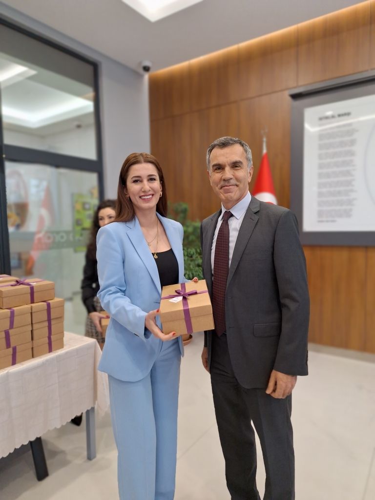 Emek, özveri ve üretkenliğiyle kurumumuza değer katan tüm kadın çalışanlarımızın 8 Mart Dünya Kadınlar Gününü kutluyoruz. görseli 8