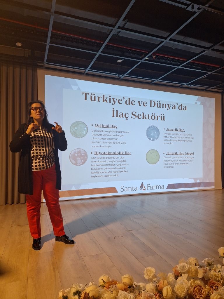 ''İlaç Teknolojileri ve Sürdürülebilirlik'' konusu kapsamında okulumuzda Çevre Mühendisi ve Sürdürülebilirlik Eğitmeni Sayın Ayşe Polat COŞGUN'u ağırladık !