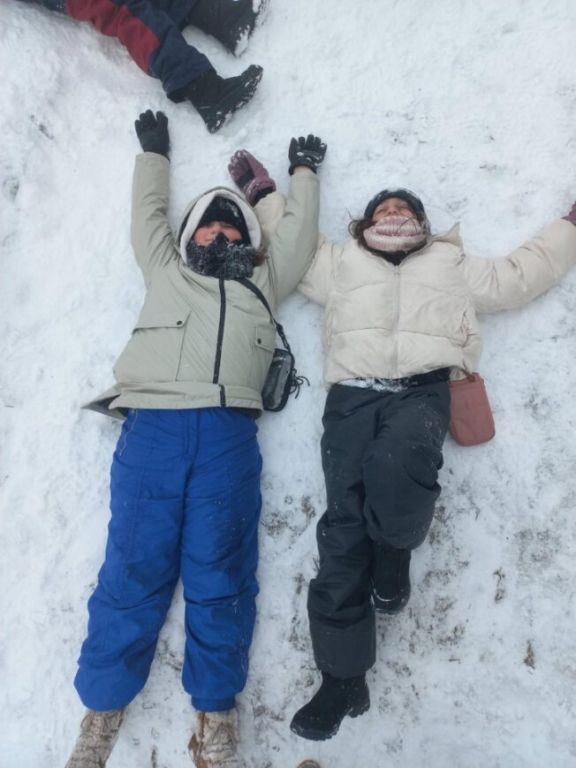 8-9 Mart tarihlerinde ortaokul ve lise öğrencilerimizle Bursa Uludağ Kayak merkezine gelenekselleşecek ilk kayak kampımızı yaptık. görseli 15