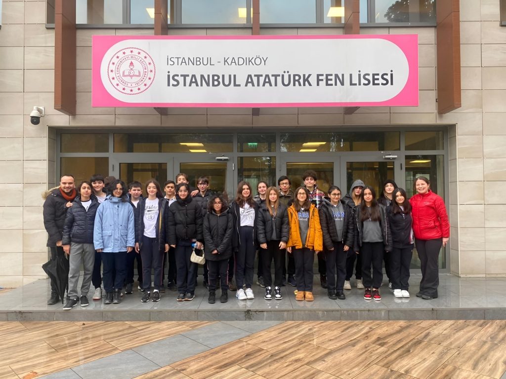 PDR Birimi tarafından 8.sınıf öğrencilerimizin LGS'ye hazırlık sürecinde hedef oluşturmaları adına, yıl boyunca çeşitli zamanlarda, İstanbul'un farklı öğretim kurumları ziyaret edildi. görseli 1