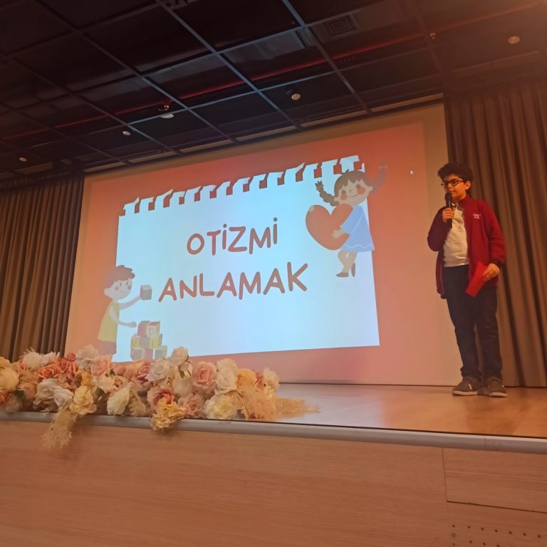 2 Nisan Dünya Otizm Farkındalık Günü kapsamında PDR Birimi tarafından ortaokul öğrencilerimize seminer düzenlendi. görseli 5