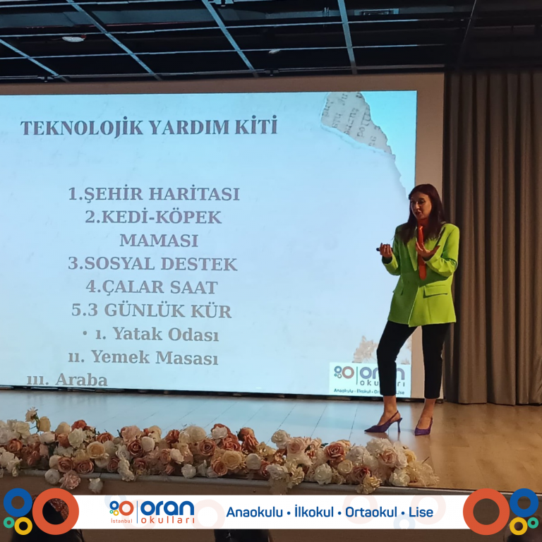 Anaokul - ilkokul velilerimizle Psikolojik Danışman Beyza Bulut eşliğinde ‘Teknoloji ve Etkileri’ üzerine konuştuk.