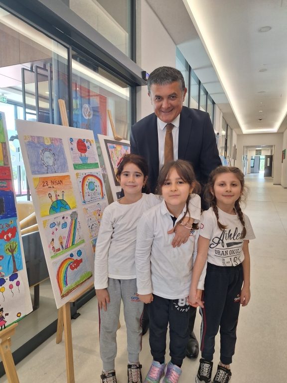 ''100. Yılda Çocuk Olmak'' 23 Nisan Ulusal Egemenlik ve Çocuk Bayramı sergimizin açılışını yaptık. görseli 6