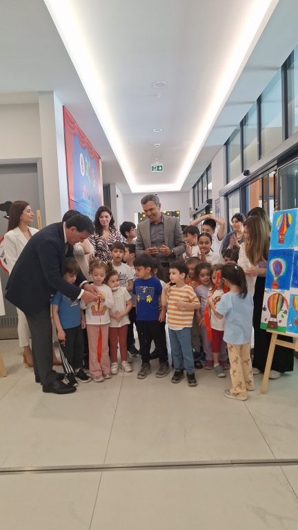 ''100. Yılda Çocuk Olmak'' 23 Nisan Ulusal Egemenlik ve Çocuk Bayramı sergimizin açılışını yaptık. görseli 1