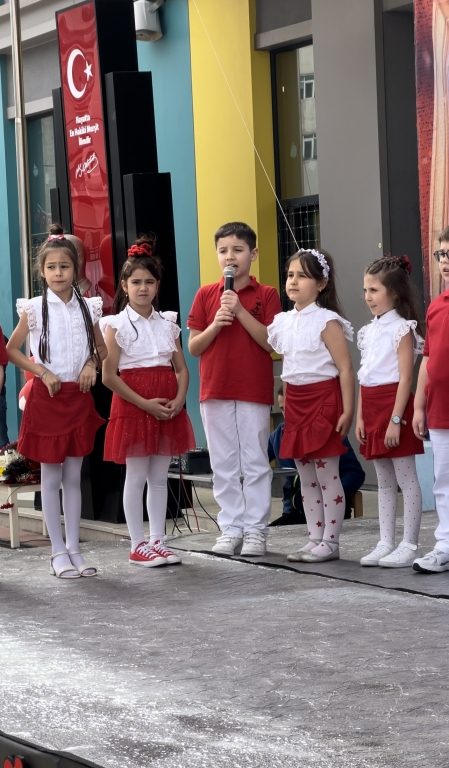 23 Nisan Ulusal Egemenlik ve Çocuk Bayramımızı büyük coşku ve gururla gerçekleştirdik. görseli 15