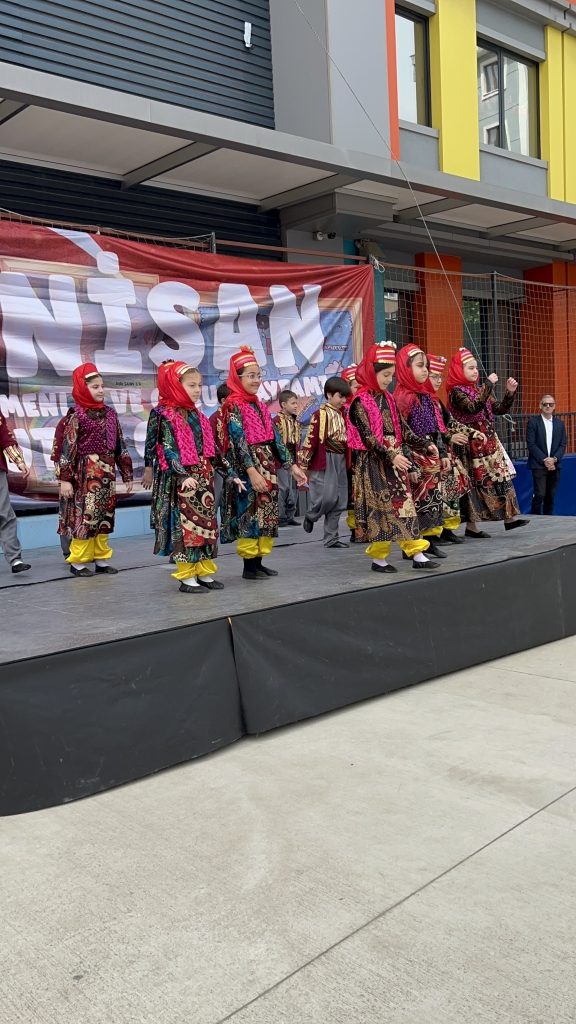 23 Nisan Ulusal Egemenlik ve Çocuk Bayramımızı büyük coşku ve gururla gerçekleştirdik. görseli 22