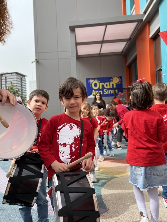 23 Nisan Ulusal Egemenlik ve Çocuk Bayramımızı büyük coşku ve gururla gerçekleştirdik. görseli 25