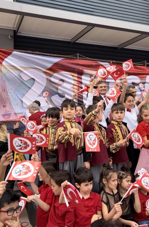 23 Nisan Ulusal Egemenlik ve Çocuk Bayramımızı büyük coşku ve gururla gerçekleştirdik. görseli 1
