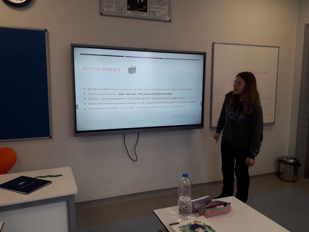 7. sınıflarımızla İngilizce dersinde “It’s Your Turn” etkinliği kapsamında sözü öğrencilerimize bıraktık. görseli 2