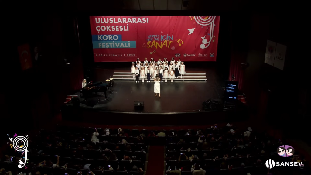 İlkokul öğrencilerimiz 9. Sansev İstanbul Uluslararası Çoksesli Koro Festivaline katılım sağladı.