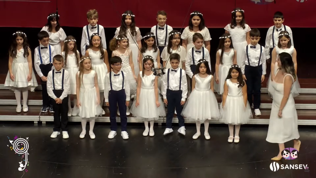 İlkokul öğrencilerimiz 9. Sansev İstanbul Uluslararası Çoksesli Koro Festivaline katılım sağladı. görseli 5