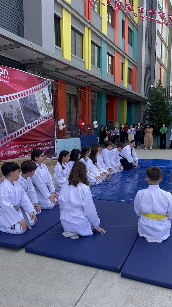 19 Mayıs Atatürk'ü Anma Gençlik ve Spor Bayramımızı Coşku ve Gururla Kutladık. görseli 2