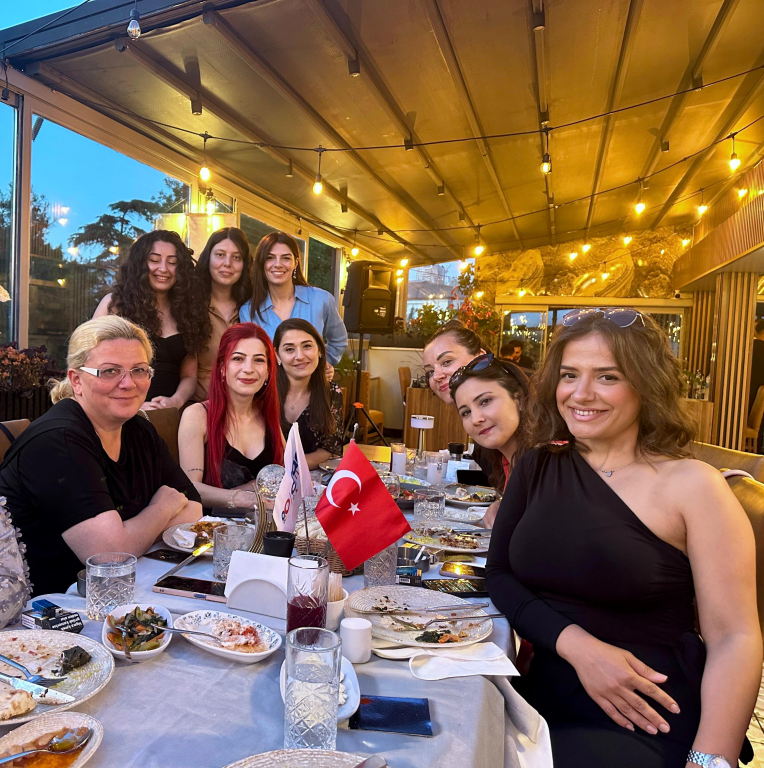 Geleneksel Yıl Sonu Yemeğimizi Gerçekleştirdik. görseli 5