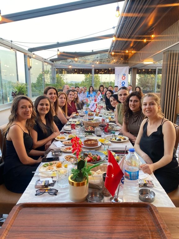 Geleneksel Yıl Sonu Yemeğimizi Gerçekleştirdik. görseli 2