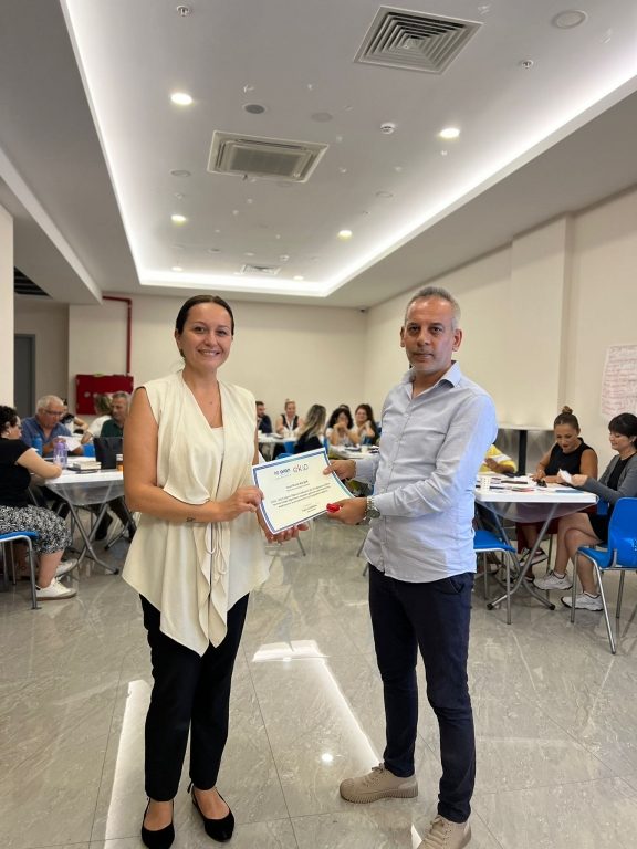 2024-2025 eğitim öğretim yılı öğretmen hizmet içi eğitim programımızı alanında uzman çok değerli eğitimcilerimizle birlikte verimli ve başarılı bir şekilde tamamladık. görseli 2