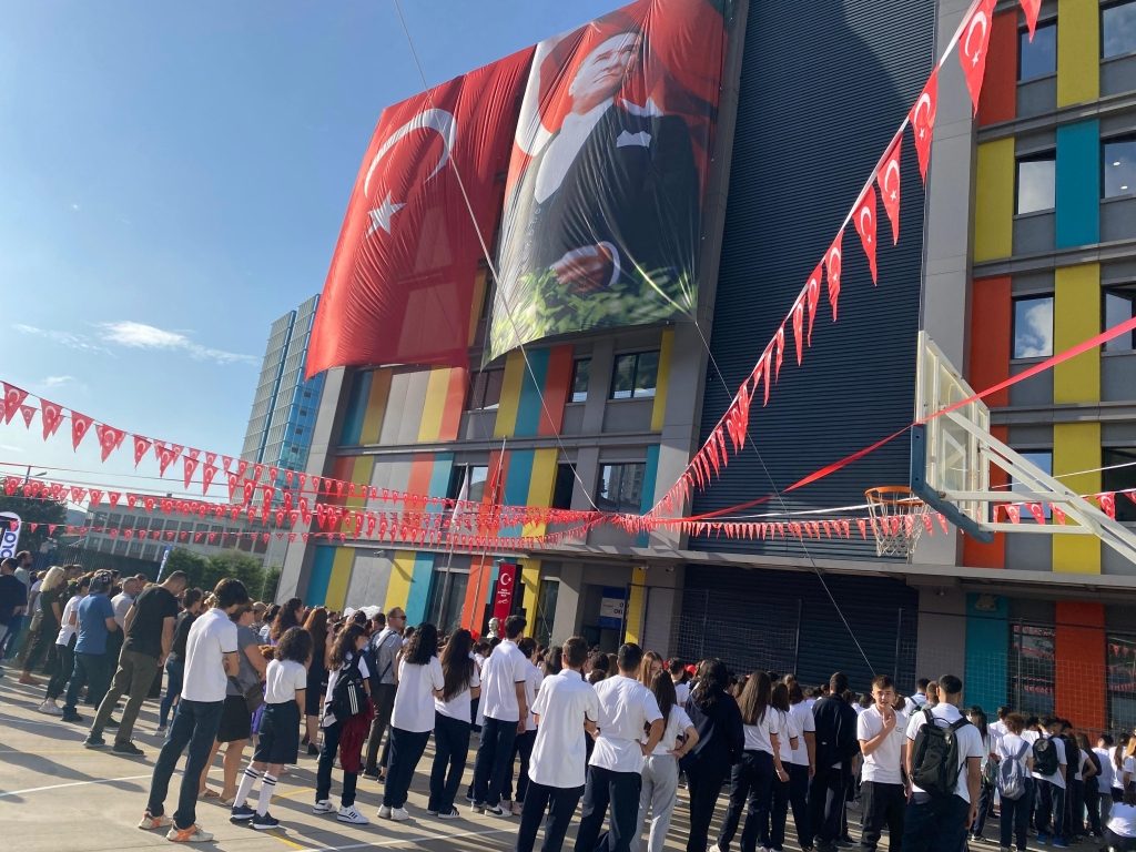 Oran’da ilk ders zili heyecanı ! görseli 2