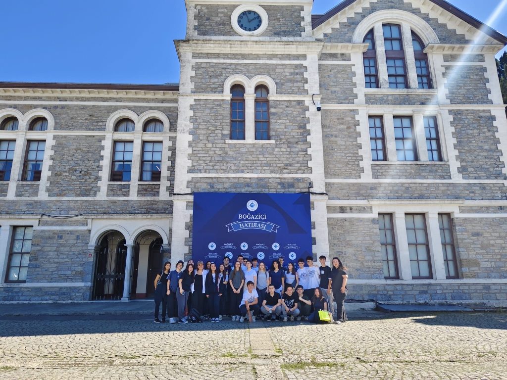 PDR birimimiz tarafından, 11 ve 12. sınıf öğrencilerimize Boğaziçi Üniversitesi Güney Kampüsü’ne gözlem ve inceleme gezisi düzenlendi.  görseli 3