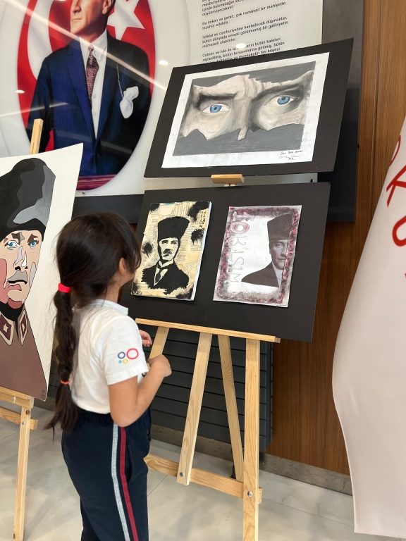 10 Kasım ‘’Fikirlerini Yaşatacağız’’ resim sergimizin açılışını gerçekleştirdik. görseli 4
