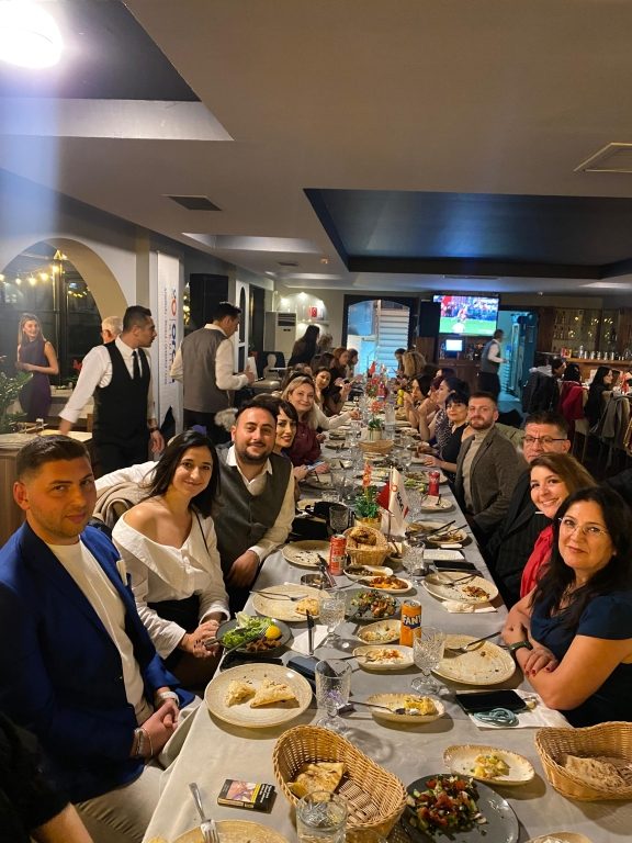 Geleneksel Öğretmenler Günü yemeğimizi gerçekleştirdik. görseli 7