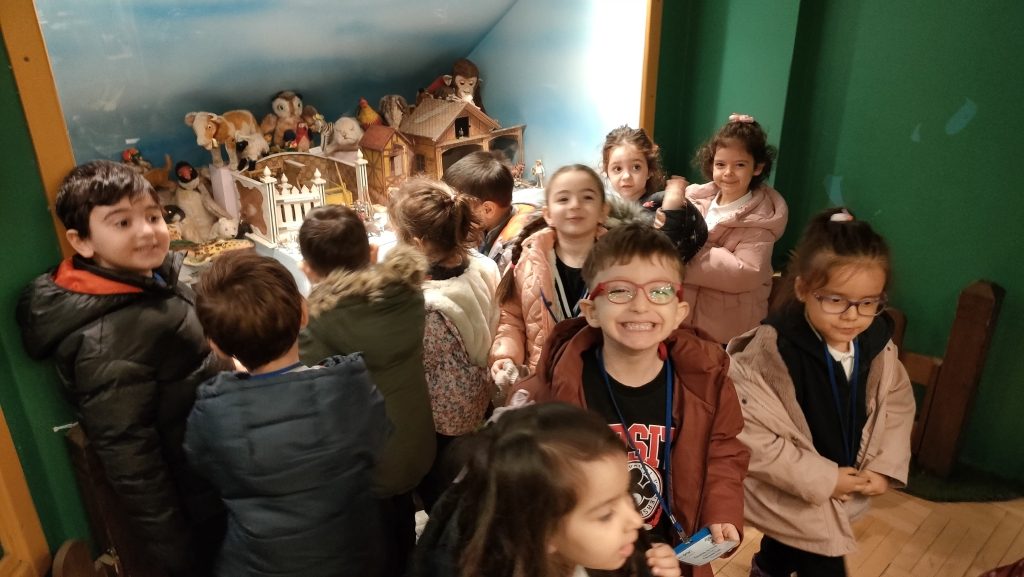 Anaokulu öğrencilerimizle Oyuncak Müzesi’ne gözlem ve inceleme gezisi gerçekleştirdik. görseli 1