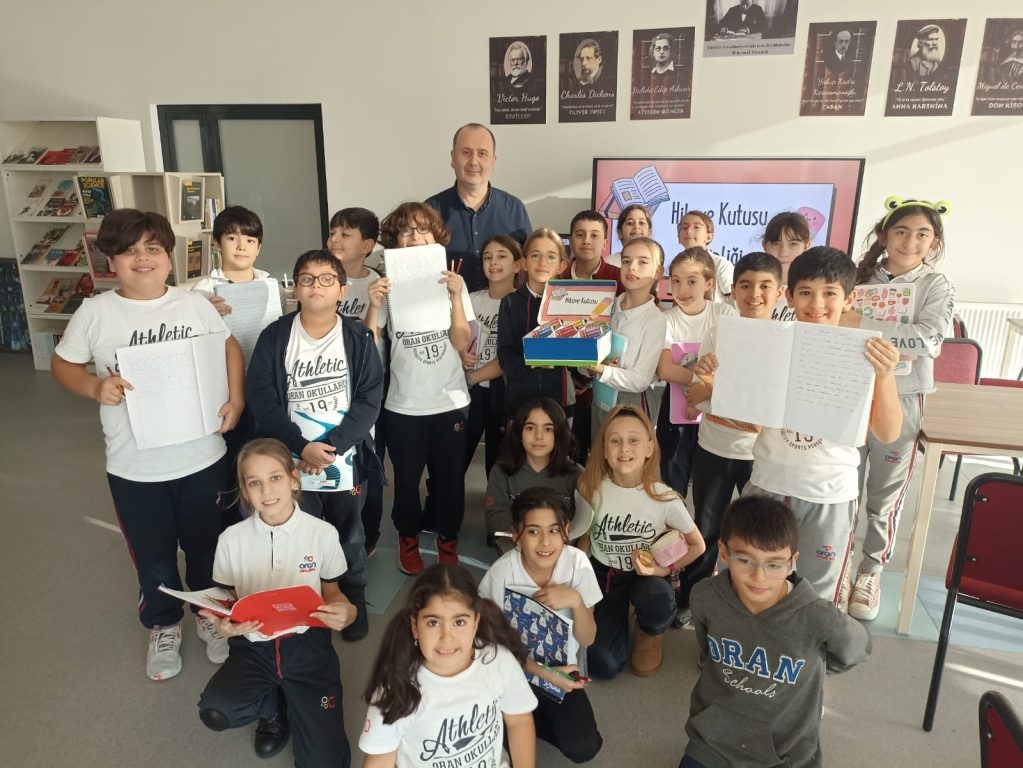 KURGUSAL KİTAPLARIN BÜYÜLÜ DÜNYASINA YOLCULUK görseli 6