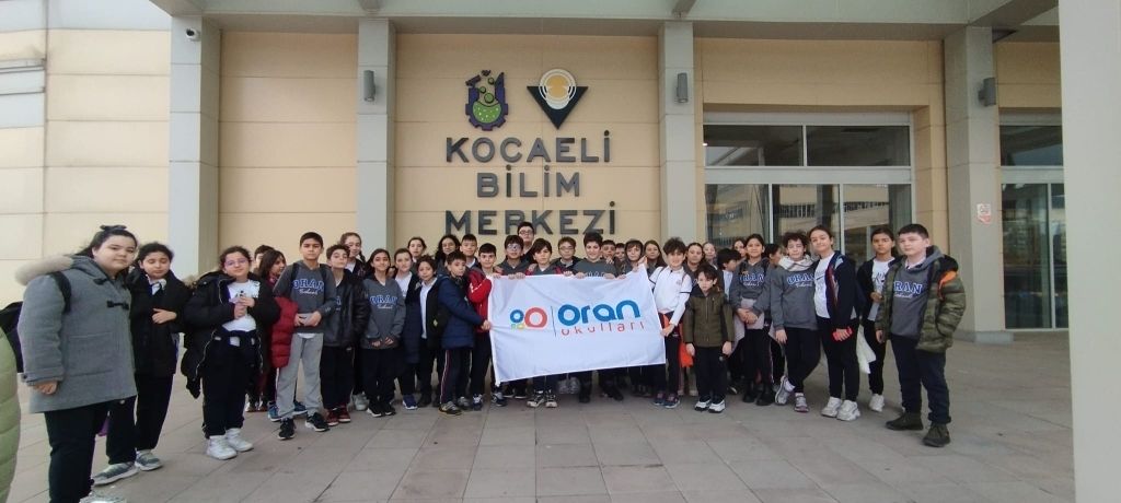 5. sınıflarımızla Maarif Modeli kapsamında Okul Temelli Planlama’mızın içeriğinde yer alan Kocaeli Bilim Merkezi’ne gezi düzenlendik. görseli 1