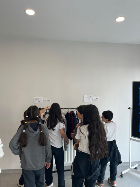 Okulumuzun 2. yabancı dilleri olan Almanca ve İspanyolca etkinlik haftasında, öğrencilerimize öğrendikleri dilleri aktif bir şekilde kullanma fırsatı sunduk. görseli 24