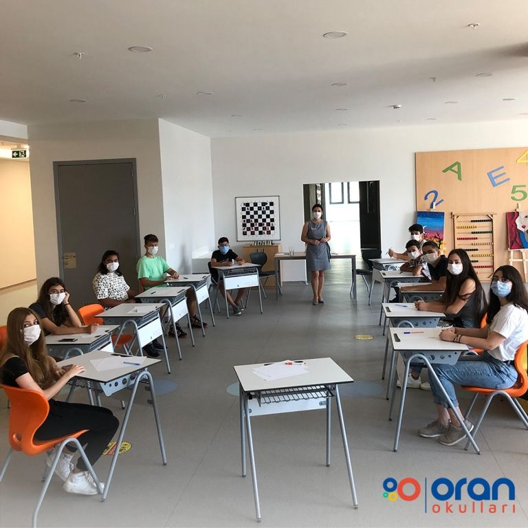 Lise Öğrencilerimiz Sınıf Arkadaşlarıyla Buluştu